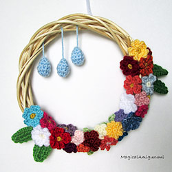 crocheted wreath by MagicalAmigurumi, patterns by planetjune