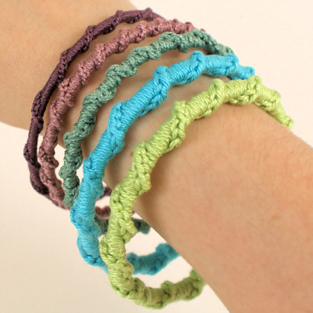 PlanetJune Accessories Twisted Chain Bangle crochet pattern