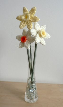 crocheted daffodils