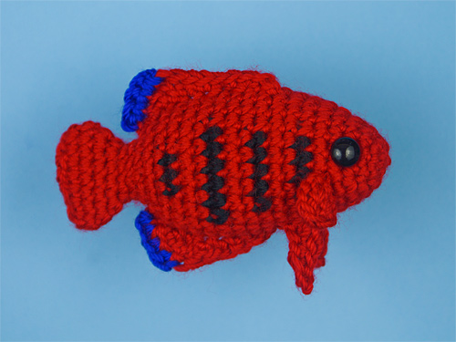 Flame AngelFish - part of Tropical Fish Set 4 crochet pattern by planetjune