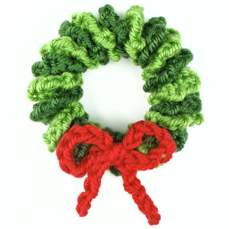 mini wreath ornament crochet pattern by planetjune