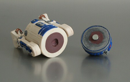 polymer clay R2-D2 by planetjune - head rotation mechanism