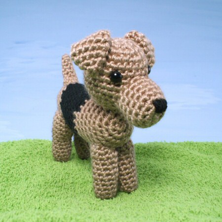 AmiDogs Airedale Terrier amigurumi crochet pattern by planetjune