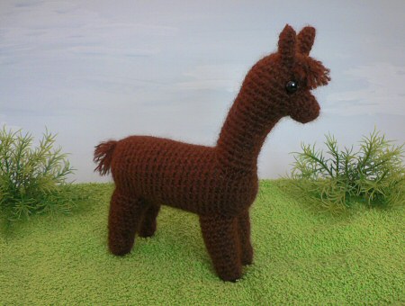 amigurumi alpaca by planetjune