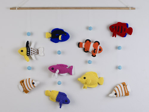 amigurumi wall hanging tutorial by PlanetJune