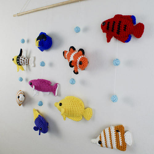 amigurumi wall hanging tutorial by PlanetJune