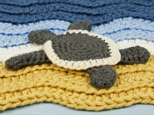 Baby Sea Turtle Applique crochet pattern by PlanetJune