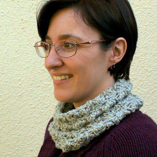 Cozy Cowl by June Gilbank in Bernat Bamboo yarn