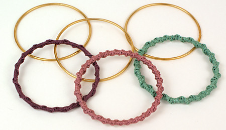 PlanetJune Accessories Twisted Chain Bangle crochet pattern