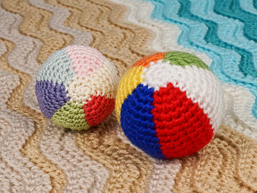 Amigurumi Beach Ball crochet pattern by PlanetJune