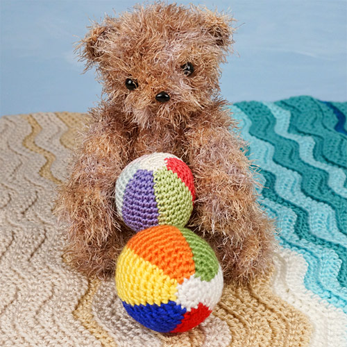 Amigurumi Beach Ball crochet pattern by PlanetJune
