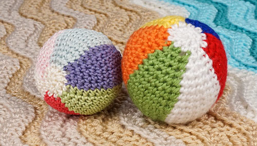 Amigurumi Beach Ball crochet pattern by PlanetJune