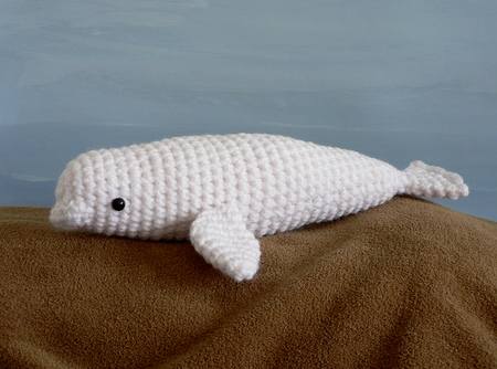 crocheted beluga whale by planetjune