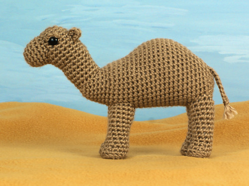 camel amigurumi crochet pattern by planetjune