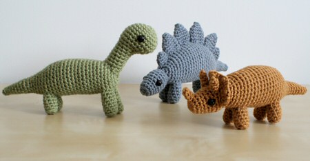 crocheted dinosaurs by planetjune