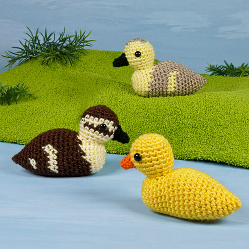 Ducklings and Goslings crochet pattern by PlanetJune