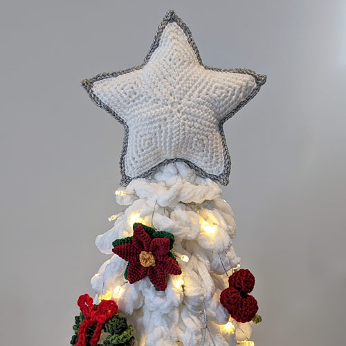 giant crocheted Christmas tree by planetjune