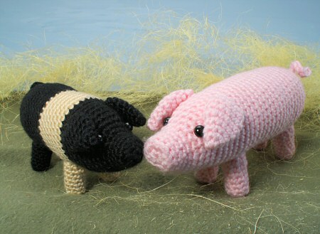 farmyard pigs amigurumi crochet pattern by planetjune