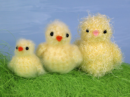 fuzzy chick crochet pattern by planetjune