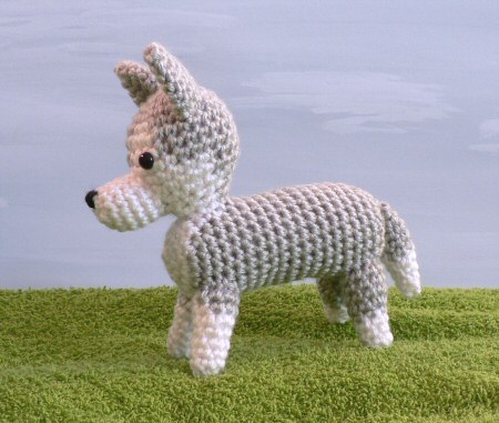 crocheted husky by planetjune