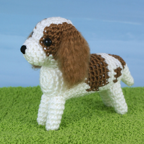 AmiDogs King Charles Spaniel crochet pattern by PlanetJune