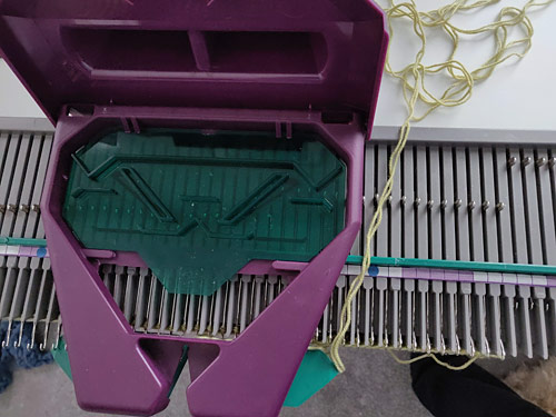 knitting machine