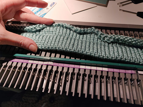 knitting machine