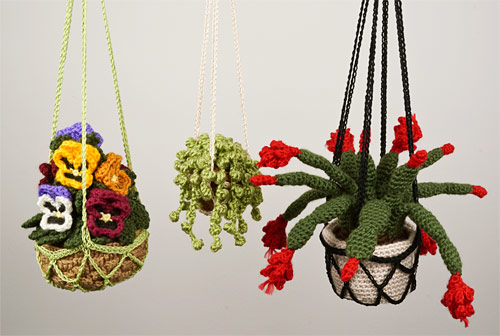 crochet plant hangers by planetjune