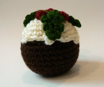 crocheted christmas pudding