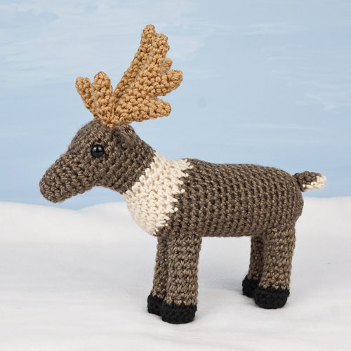 Reindeer Caribou crochet pattern by PlanetJune