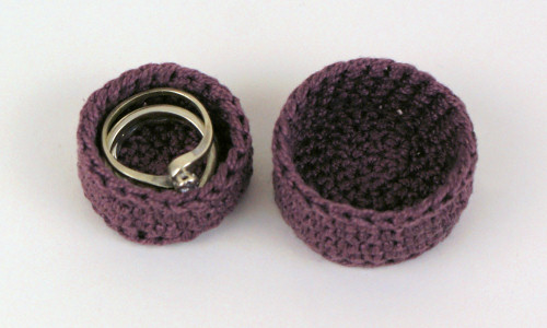 ring box based on Handy Baskets by June Gilbank