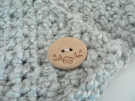 tunisian scarflet button detail