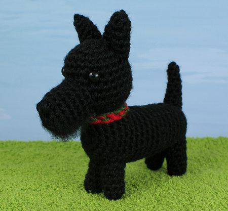 AmiDogs Scottish Terrier crochet pattern by PlanetJune