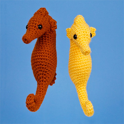 seahorse crochet pattern by planetjune