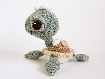 crocheted seaturtle