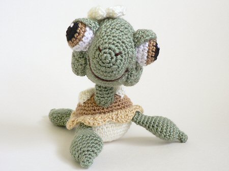 crocheted seaturtle