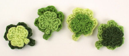 Shamrocks crochet pattern by PlanetJune