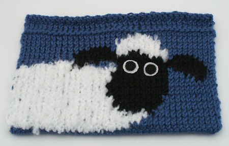 knooked shaun the sheep bag, front