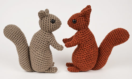 Squirrel crochet pattern by PlanetJune