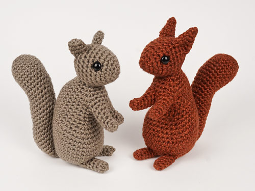 Squirrel crochet pattern by PlanetJune