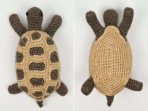 Tortoise crochet pattern by PlanetJune