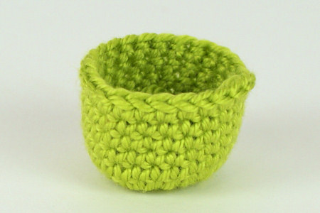 cup-shaped amigurumi sample