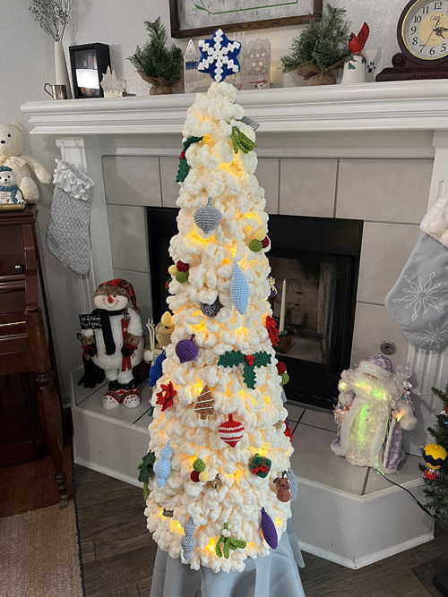 Susanna's giant crocheted Christmas tree, all made from PlanetJune patterns