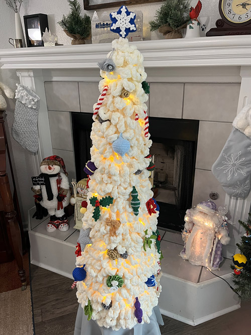 Susanna's giant crocheted Christmas tree, all made from PlanetJune patterns