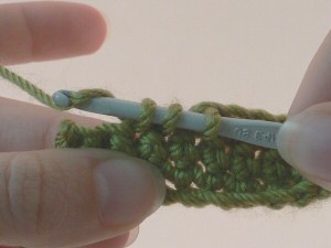 How To Use Stitch Markers in Amigurumi – PlanetJune by June