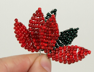 victorian beaded poinsettia tutorial by planetjune