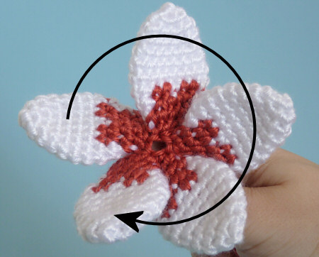 plumeria crochet pattern by planetjune