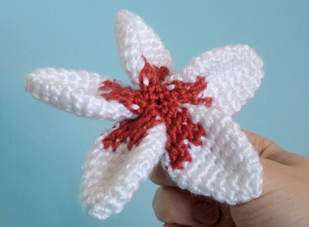 plumeria crochet pattern by planetjune