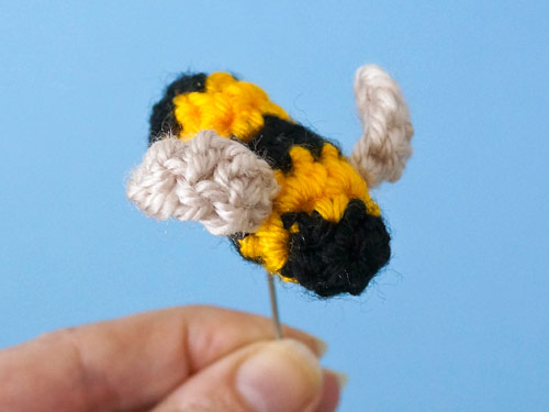 Tiny Bees crochet pattern by June Gilbank