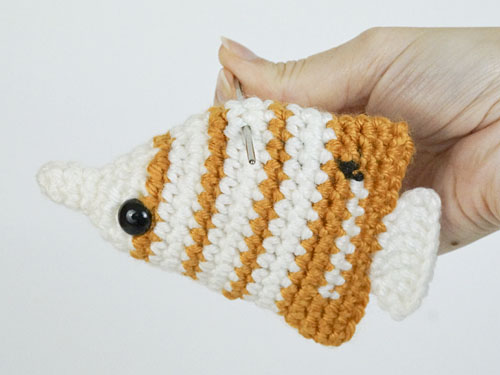 amigurumi wall hanging tutorial by PlanetJune